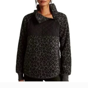 Abercrombie & Fitch Grey Black Leopard Print Quilted Asymmetrical Snap Fleece L